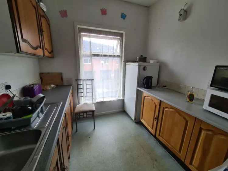 1 Bedroom House Share Fully Furnished Room