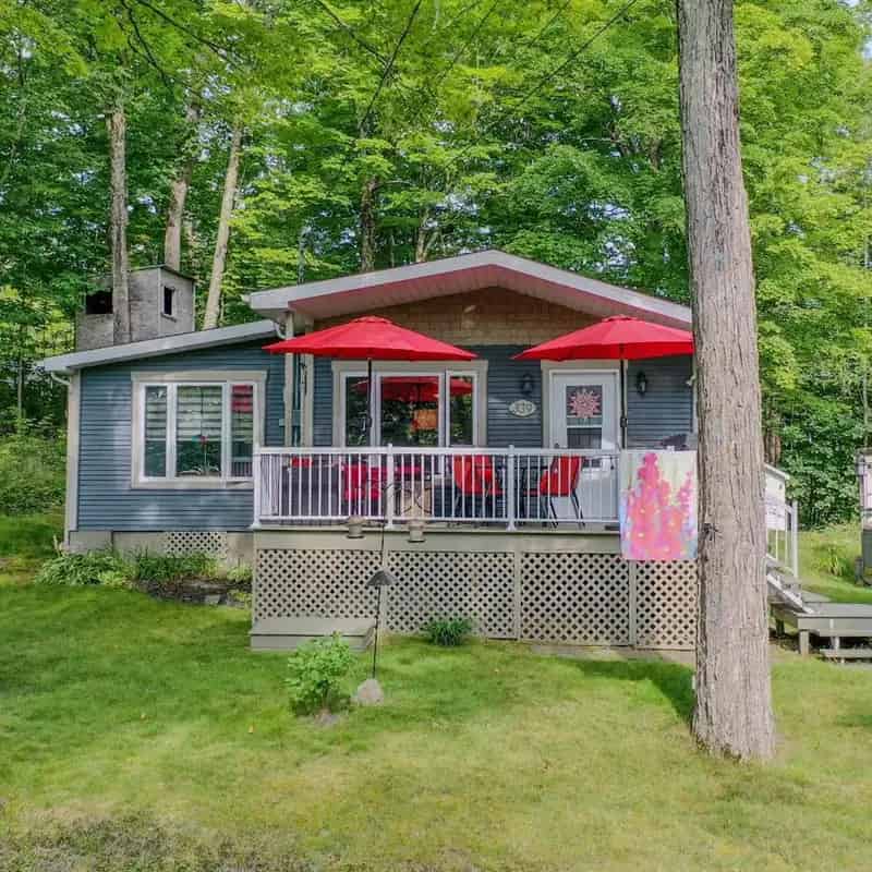 Magog House for Sale: Lake Views, 2 Bedrooms, Large Lot