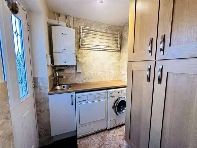 4 Bed House for Sale Popular Location Ample Parking