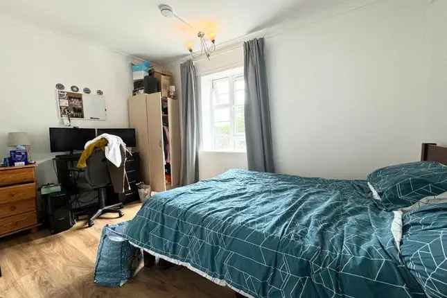 Six Bedroom House Camden Road Camden NW1