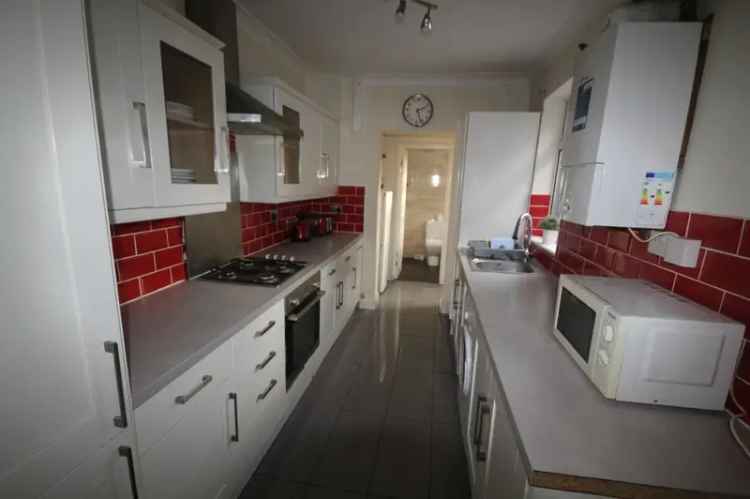 3 bedroom Mid Terrace House for sale, Middlesbrough, North Yorkshire, TS1