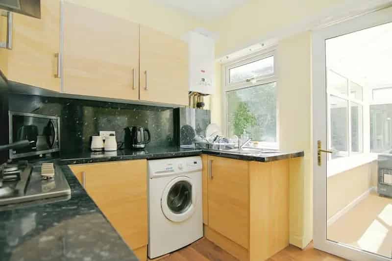 2 Bedroom Semi-Detached House For Sale Near Leeds Bradford