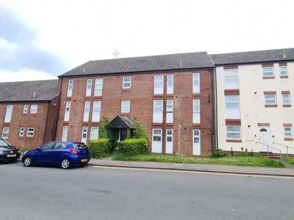 Flat For Rent in Dunstable, England