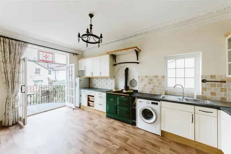 5 Bedroom Terraced House for Sale Near Redland Green