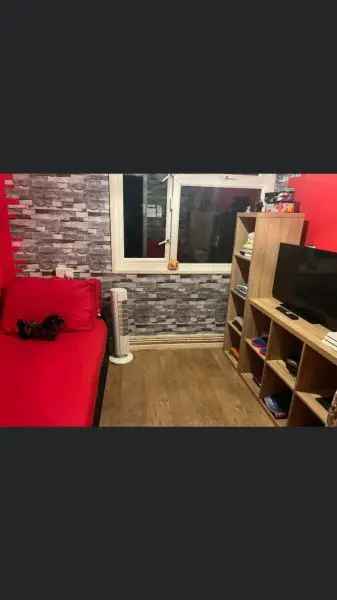 House For Rent in Epsom and Ewell, England