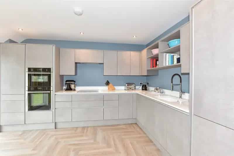 3 Bedroom Detached House for Sale in Sandwich