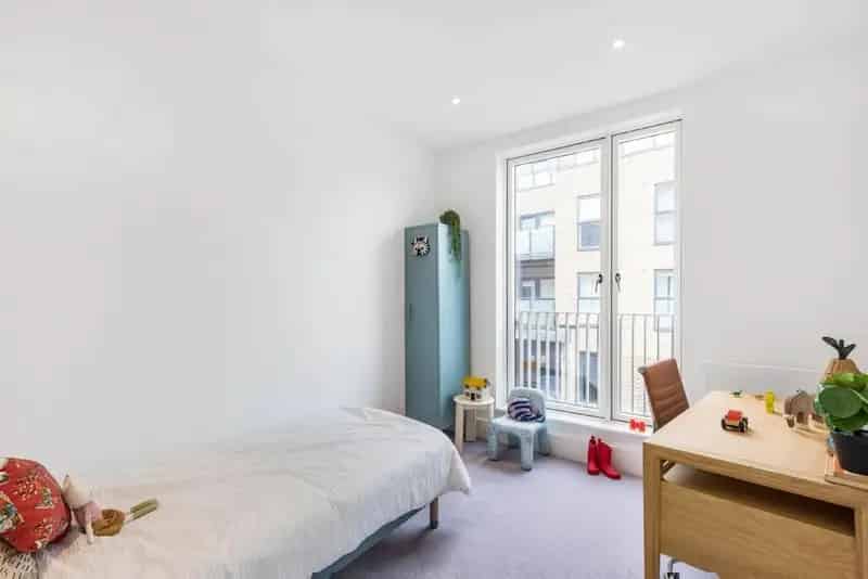 Two Bedroom Duplex with Private Garden
