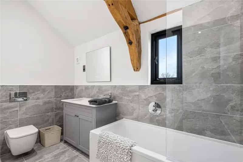 4 Bed Essex Barn Conversion For Sale