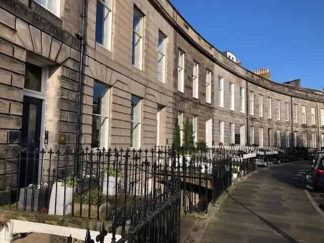 3 Bedroom Flat House to Rent