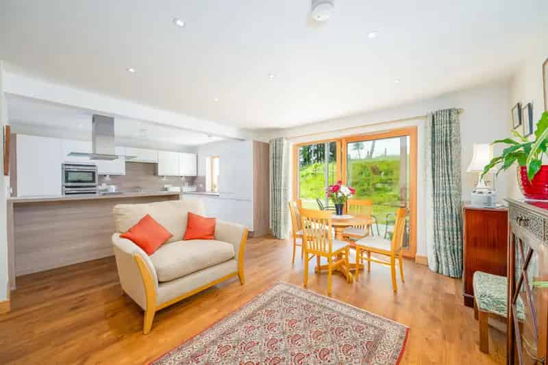 Spacious 2-Bedroom Apartment in Banchory Royal Deeside