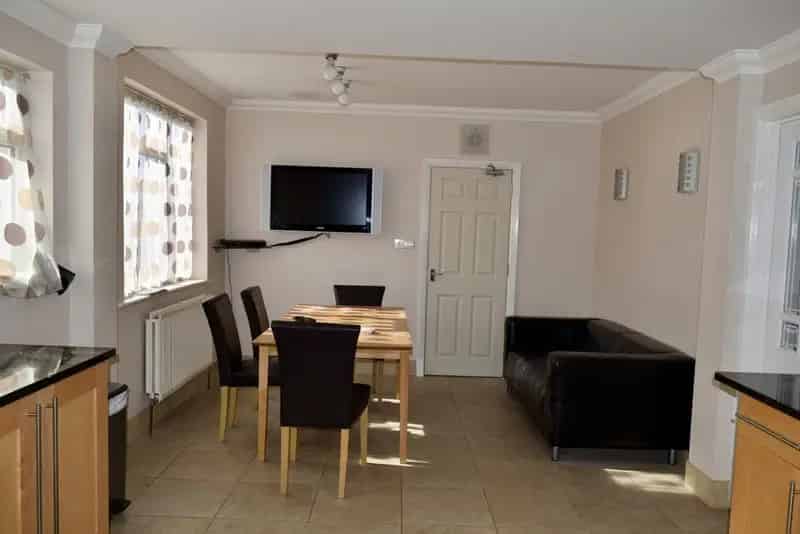 6 Bedroom Detached House for Sale in Cambridge