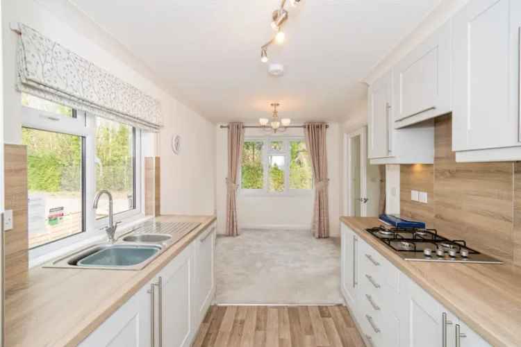 Two-Bedroom Park Home in King Edward Park