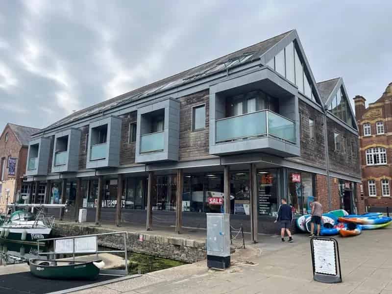 Exeter Quay Retail Unit 3217 sq ft New Lease
