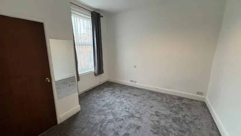 1 Bedroom Flat To Rent