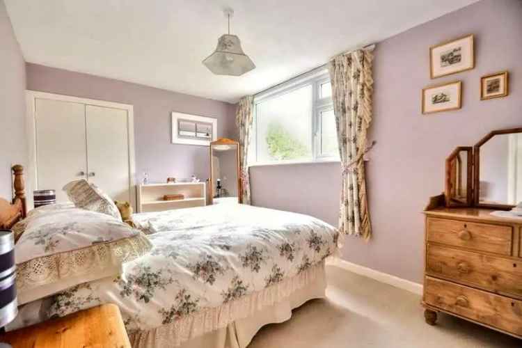 4 Bed Detached House for Sale Broadstone