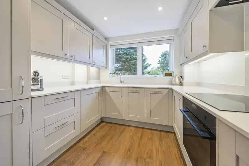 2-Bedroom Ground Floor Flat with Private Patio Refurbished