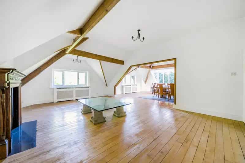 Luxury 3 Double Bedroom Duplex Apartment Near Roundhay Park