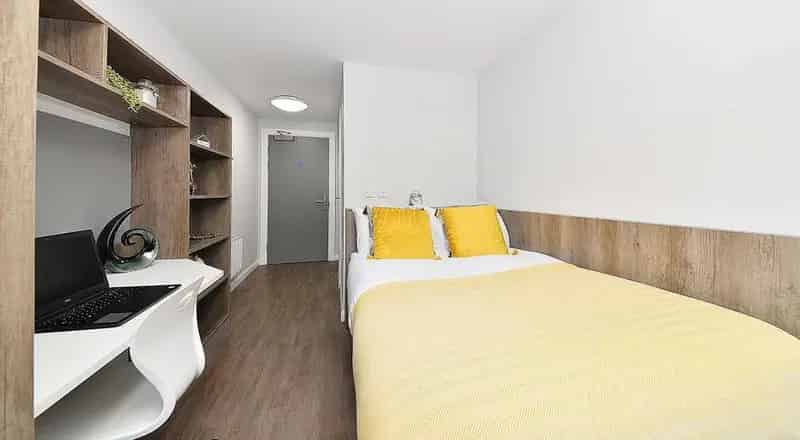1 Bedroom Student Flat Edinburgh EH11