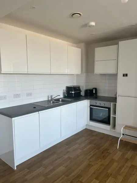 Flat For Rent in London, England