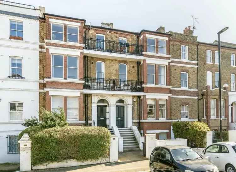 Stunning One Bedroom Flat Near West Dulwich and Gipsy Hill Stations