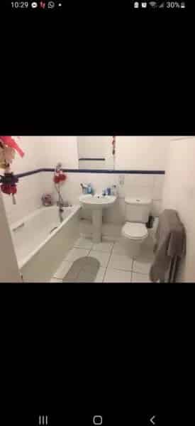 2 Bed Flat near Twickenham Station - Modern, Secure & Family-Friendly