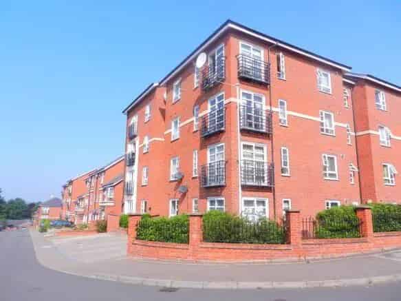 2 Bedroom Apartment for Sale in Erdington Highcroft Estate