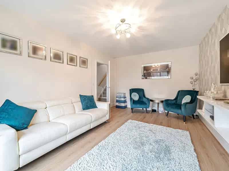 Four Double Bedroom Detached House in Crofton WF4