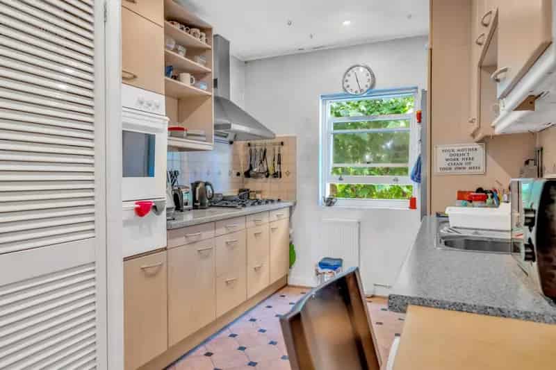 7 Bedroom Flat for Sale in Chelsea SW10