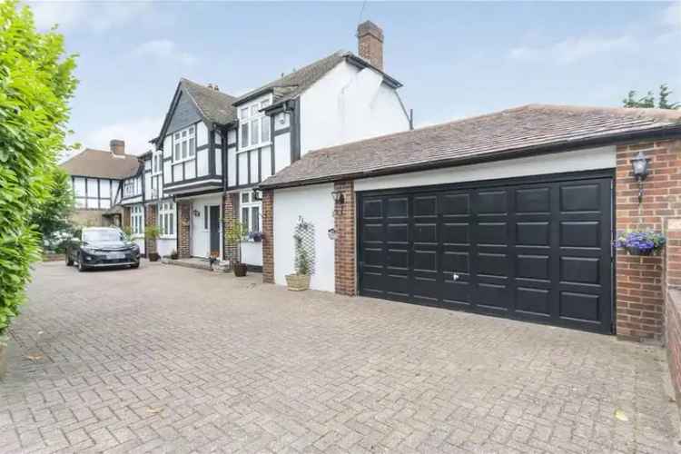 3 Bedroom Detached House for Sale Beckenham