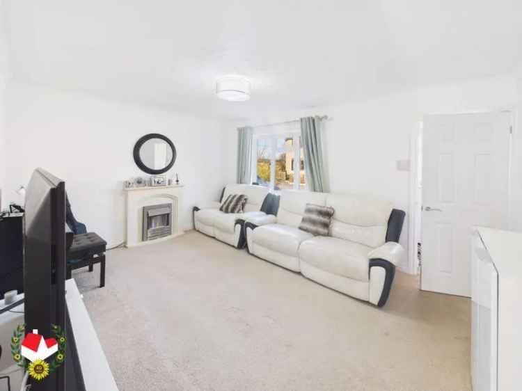 3 Bedroom Semi Detached House for Sale Quedgeley