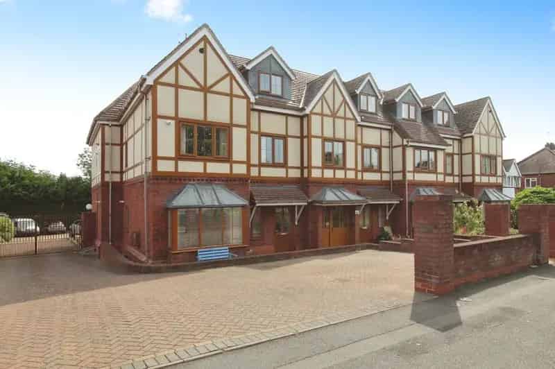 2 Bedroom Flat for Sale Birmingham B26