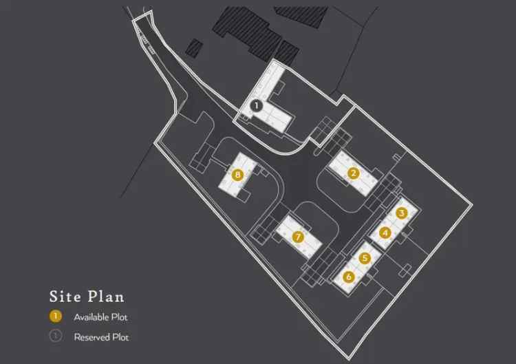 4 Bedroom Detached House with Ensuite Bathrooms and Modern Amenities
