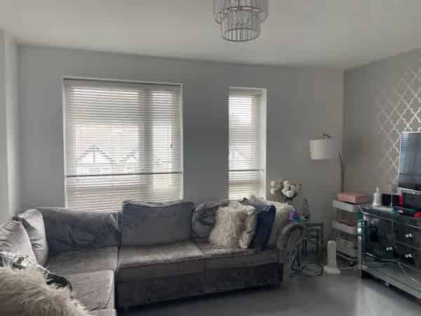 2 Bedroom Wheelchair Accessible Flat Near Amenities