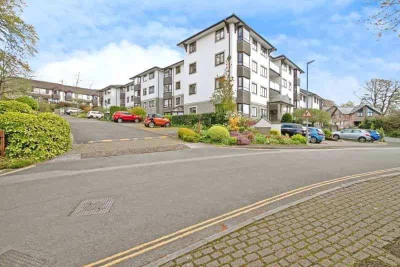 2 Bedroom Retirement Property for Sale