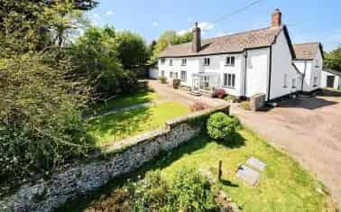 6-Bedroom Farmhouse with Annexe and 2.37 Acres