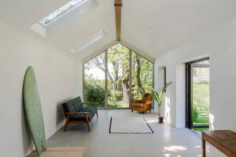 Modern Home over 3050 sq ft The Carthouse