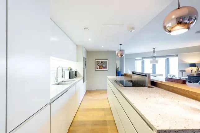 Flat for sale in Hortensia Road, Chelsea, London SW10