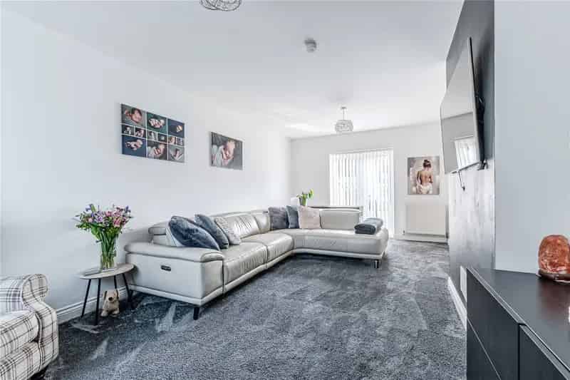 3 Bed Semi-Detached House in Rothwell