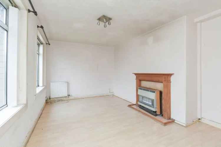 3 Bedroom Flat House to Rent Longstone Grove