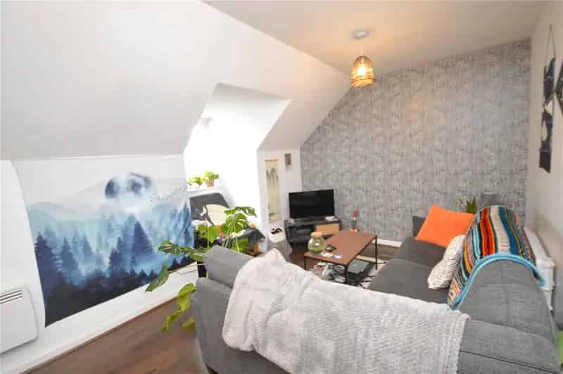 One Bedroom Apartment New Forest Village Leeds Spacious Commuters First Time Buyers