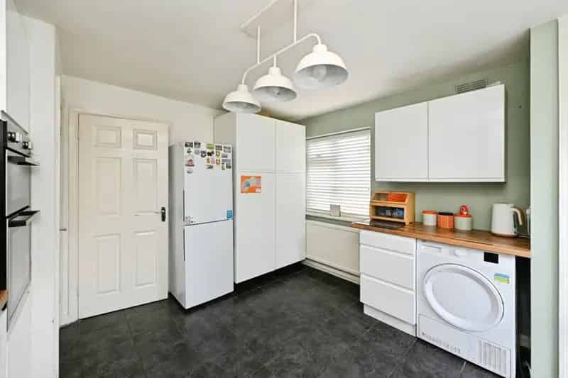 Four Bedroom Detached House North Wootton