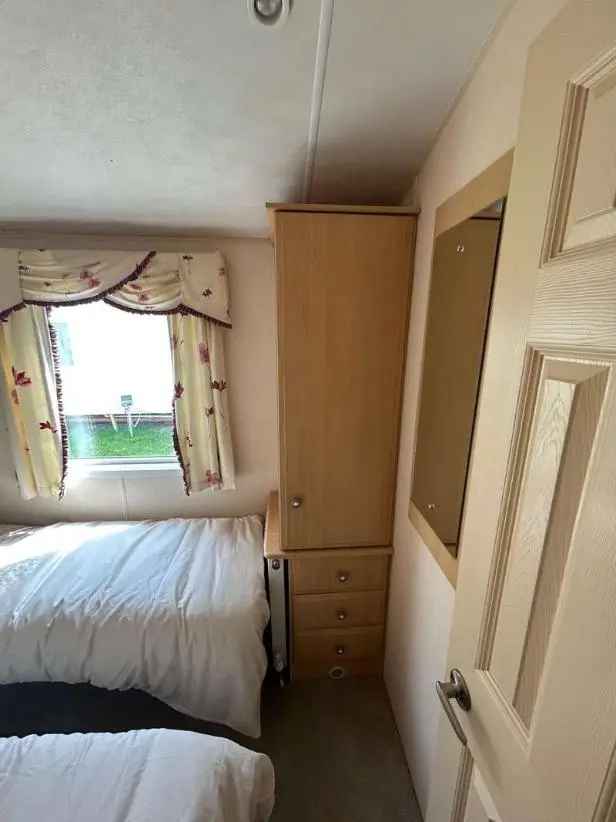 2 Bed Caravan for Sale Near Amenities Pet-Friendly