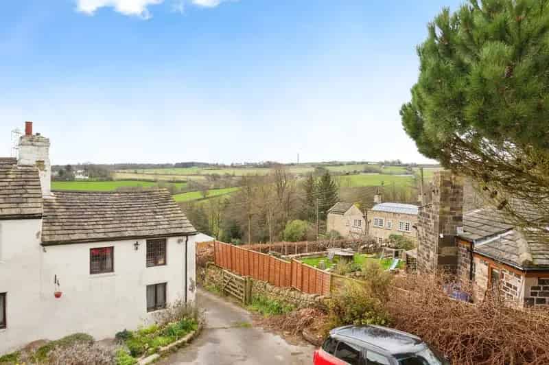 3 Bedroom Detached House for Sale Briestfield West Yorkshire