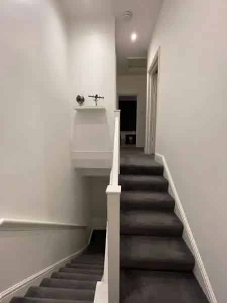 Bright One Bed Flat with High Ceilings and Marble Bathroom