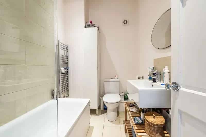 2 Bedroom Maisonette Clapham Old Town Near Tube