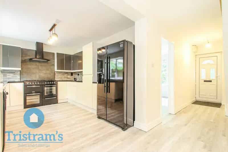 3 Bedroom Terraced House to Rent Clifton