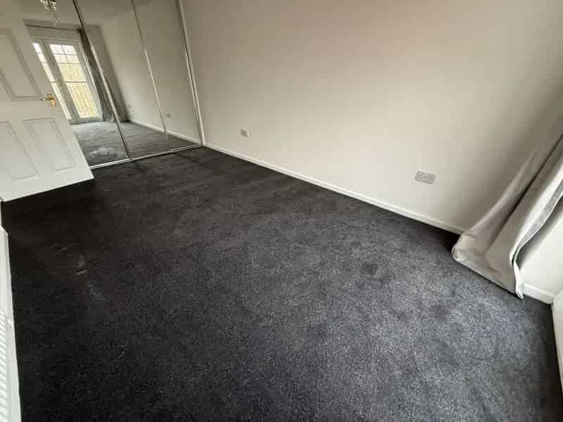 2 Bedroom Apartment House to Rent Near Amenities