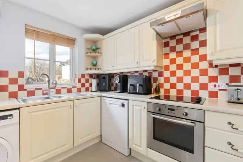 Three Storey Townhouse Near Norwich City Centre