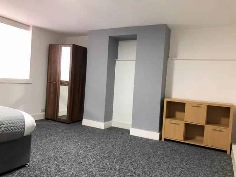 18 Bedroom House Share Near Wavertree Tech Station All Bills Included