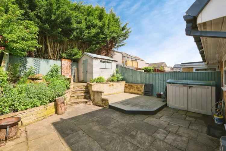 3 Bed Semi Detached House in Cul De Sac